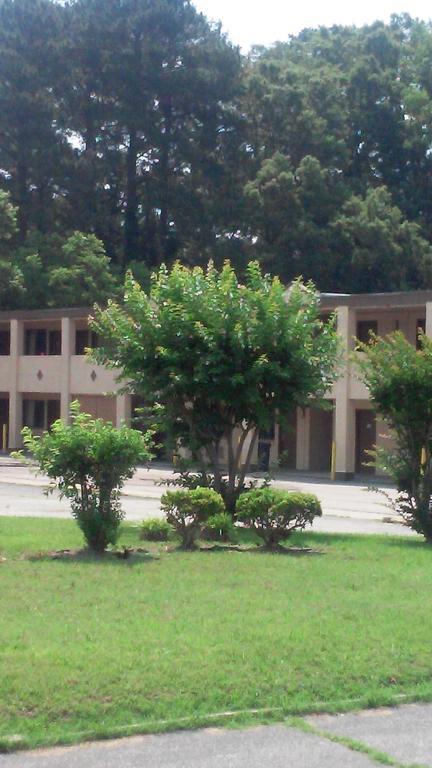 Midtown Motel Newport News Exterior photo